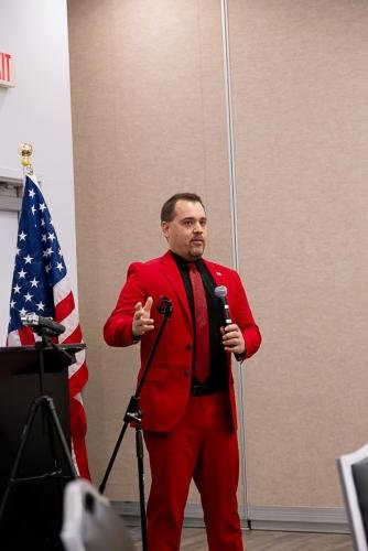 Sen Lucero